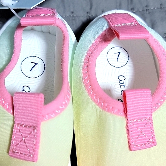 Child's and baby sized  beach slippers - Picture 3 of 7